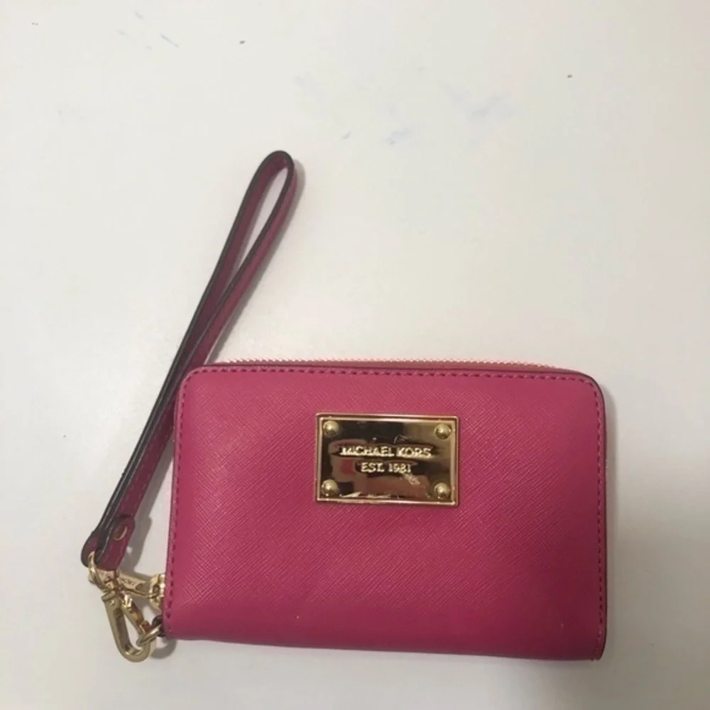 Michael kors pink wristlet wallet clutch